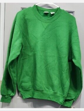 M.J. Soffe Solid Green Sweatshirt small